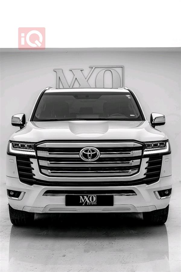 تويوتا لاندكروزر 2022 للبيع في العراق - دهوك